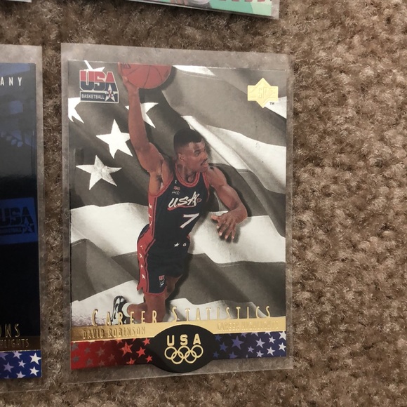 David Robinson Basketball Card Lot - Picture 9 of 16